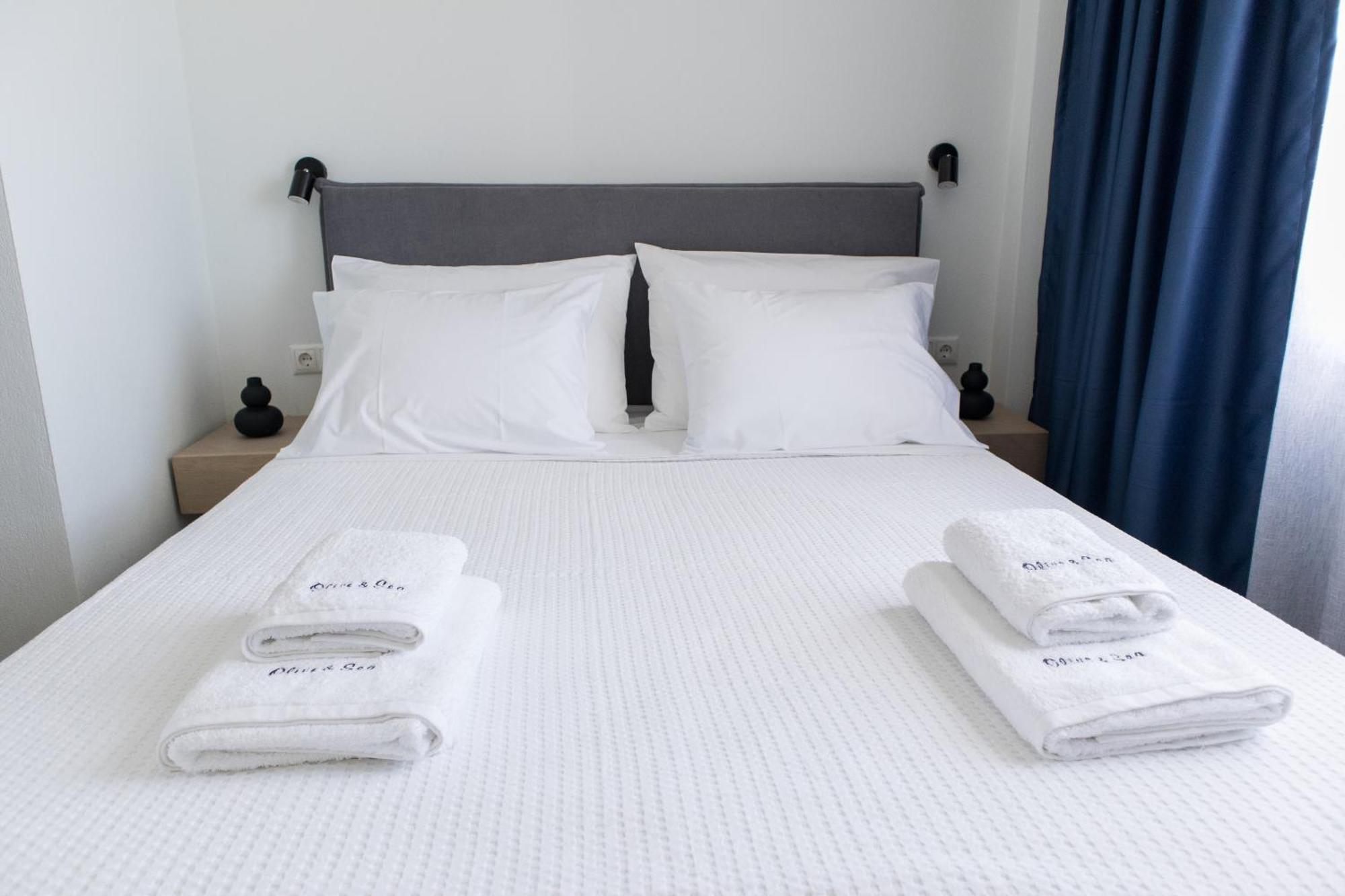 Olive & Sea Luxury Suites スカラ・ソティロス エクステリア 写真