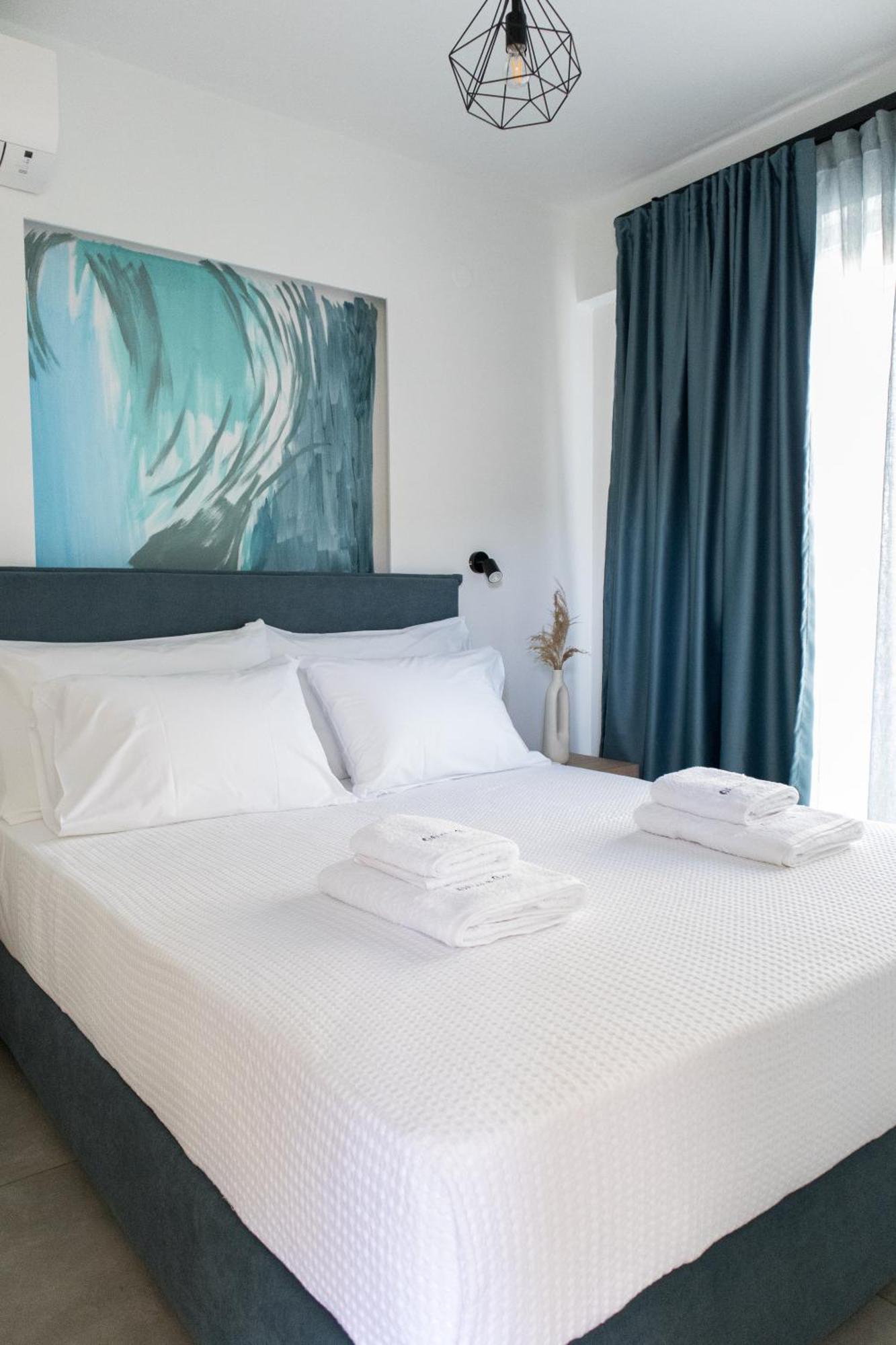Olive & Sea Luxury Suites スカラ・ソティロス エクステリア 写真