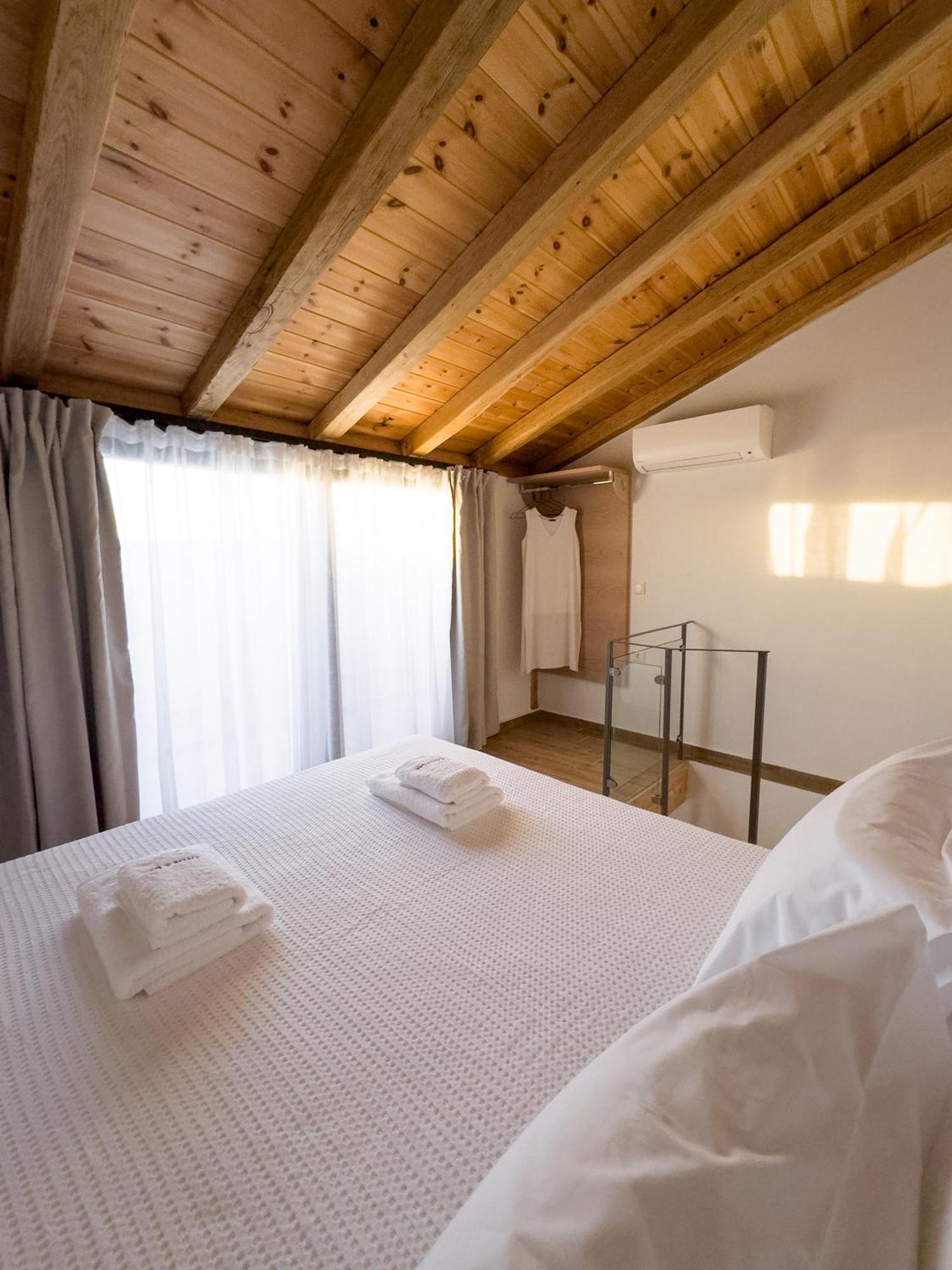 Olive & Sea Luxury Suites スカラ・ソティロス エクステリア 写真
